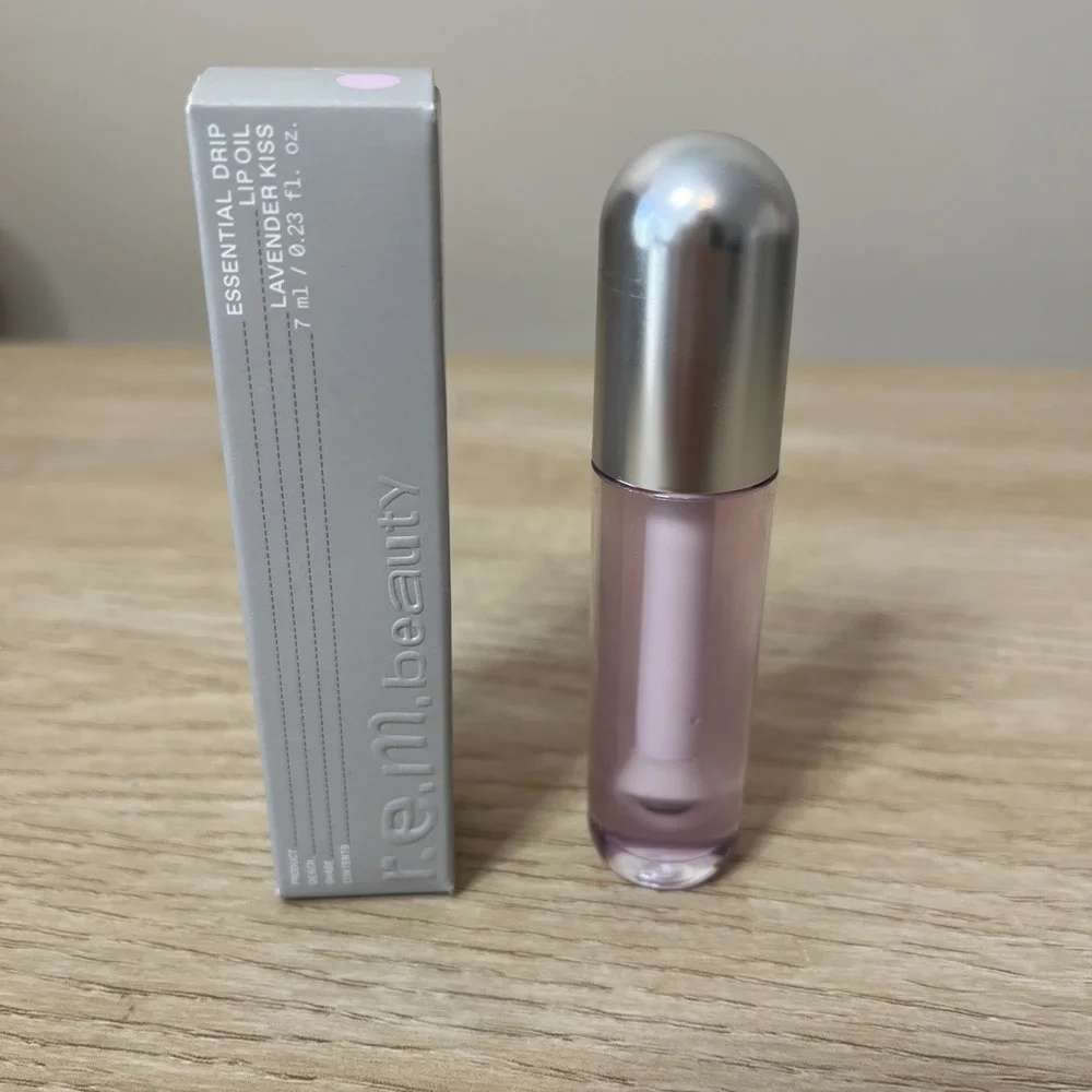 R.E.M. Beauty Essential Drip Lip Oil Lavender‎ Kiss  New With Box 7 ml